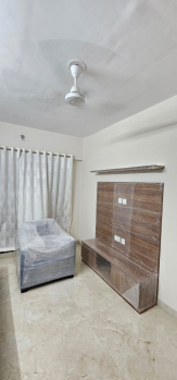 2 BHK Flat for Sale in Western Express Highway, Malad East, Mumbai
