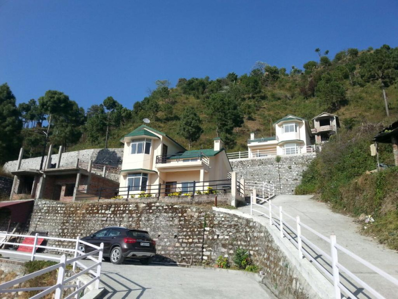 4 BHK House 2000 Sq.ft. for Sale in Bhimtal, Nainital