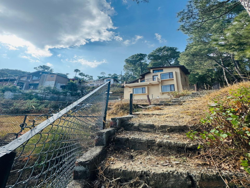2 BHK House 3300 Sq.ft. for Sale in Ranikhet, Almora