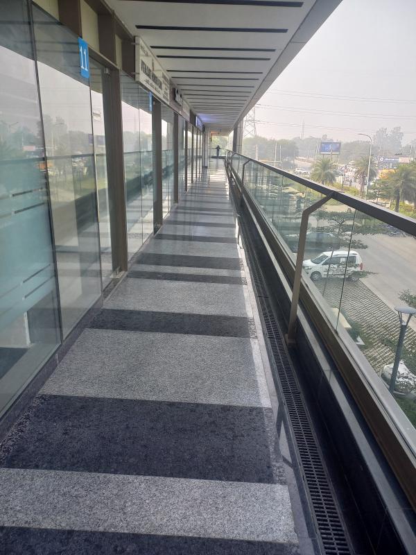  350 Sq.ft. Commercial Shop for Rent in BPTP, Faridabad