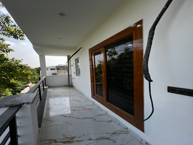 3 BHK 2000 Sq.ft. Builder Floor for Sale in Huda Sector, Faridabad