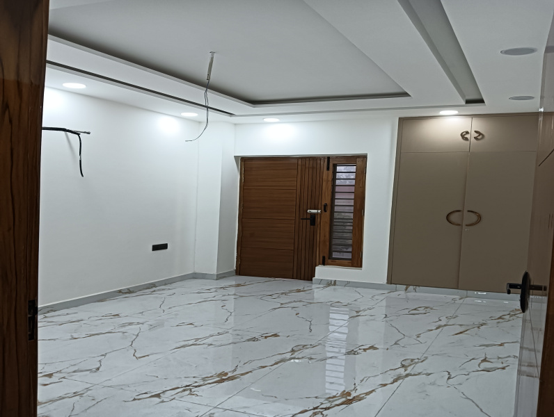 3 BHK 2300 Sq.ft. Builder Floor for Sale in Sector 8 Faridabad