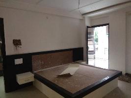4 BHK Flat for Rent in M G Road, Indore