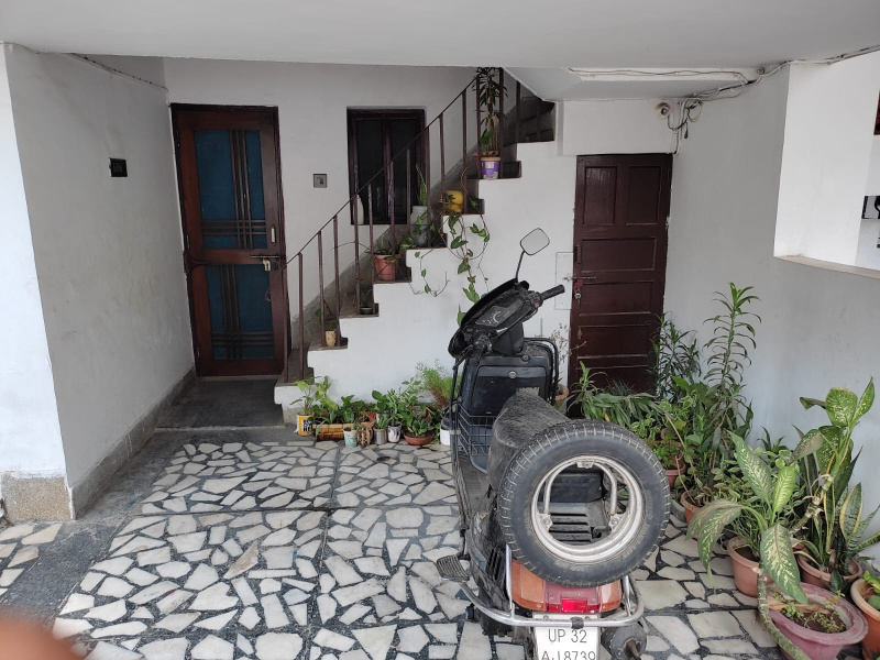 2 BHK House 1250 Sq.ft. for Rent in Gomti Nagar, Lucknow
