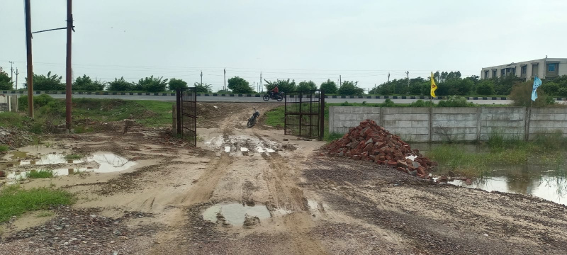  Commercial Land 1000 Sq. Yards for Sale in NH-19, Vrindavan