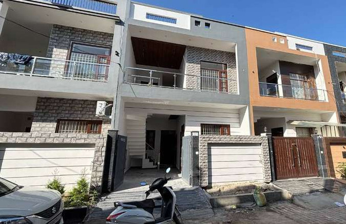 4 BHK House 2004 Sq.ft. for Sale in New Guru Amar Dass Nagar, Jalandhar