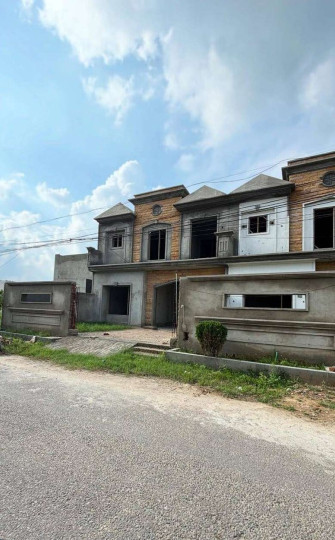 4 BHK House 3795 Sq.ft. for Sale in Khukhrain Colony, Jalandhar