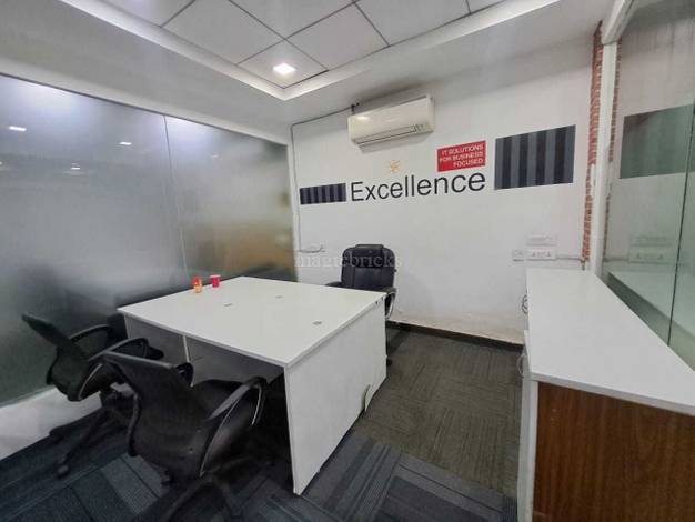  6500 Sq.ft. Office Space for Rent in Udyog Vihar, Gurgaon
