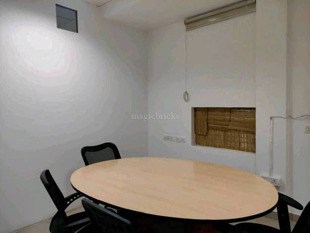  3500 Sq.ft. Office Space for Rent in Phase V Udyog Vihar, Gurgaon