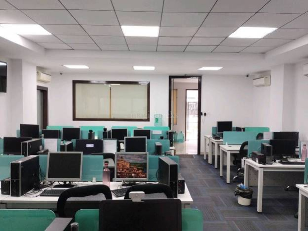  2600 Sq.ft. Office Space for Rent in Udyog Vihar, Gurgaon