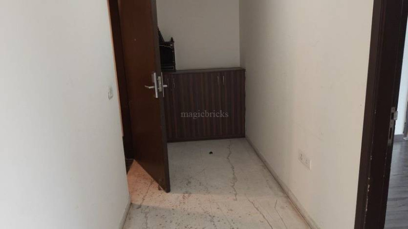 4 BHK 3800 Sq.ft. Apartment for Rent in Sector 72 Gurgaon
