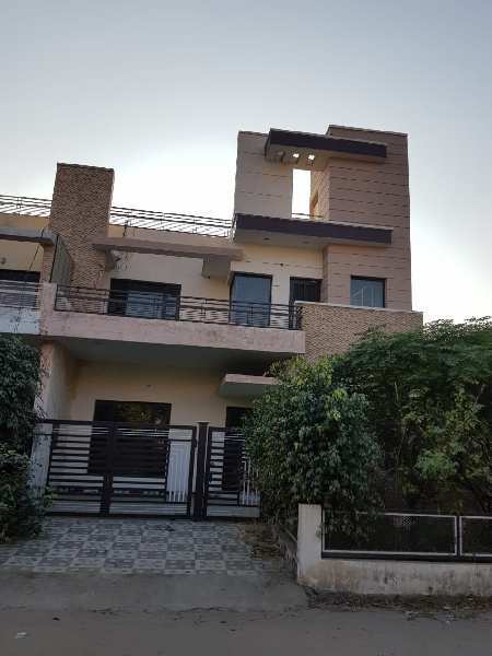 5 BHK House 200 Sq. Yards for Sale in Sunny Enclave, Kharar Road, Mohali