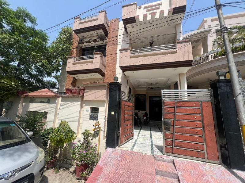 4 BHK 10 Marla House for Sale in Bank Enclave, Jalandhar