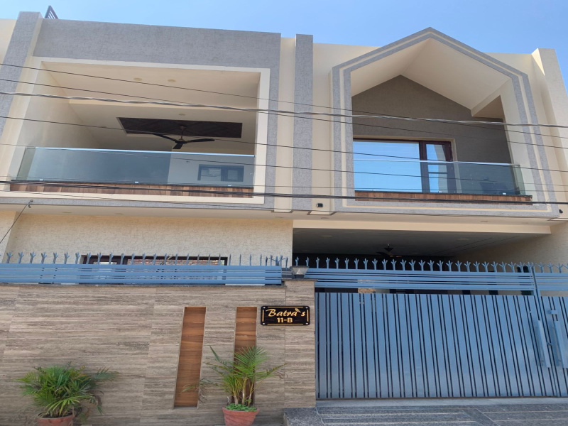 4 BHK 9 Marla House for Sale in 66 Feet Road, Jalandhar