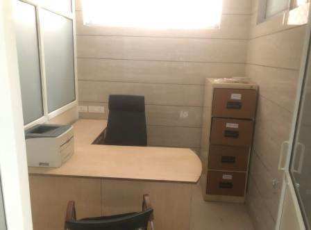  Office Space 750 Sq.ft. for Rent in Block J Chittaranjan Park, Delhi