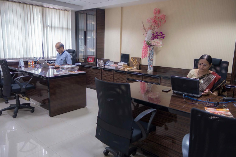  Office Space 1219 Sq.ft. for Rent in Warje, Pune