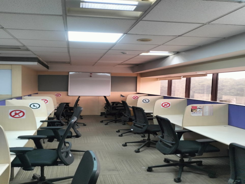  Office Space 4132 Sq.ft. for Rent in Bund Garden, Pune