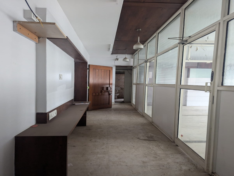  Office Space 2700 Sq.ft. for Rent in Shivaji Nagar, Pune