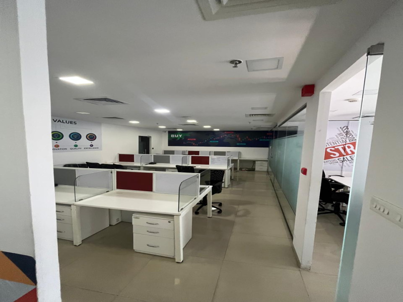  Office Space 2000 Sq.ft. for Rent in Fergusson College Road, Pune