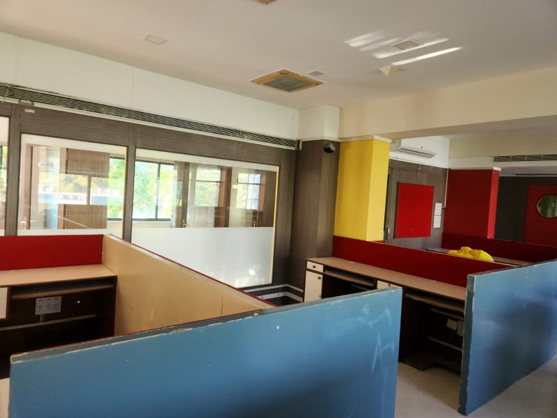  Office Space 3000 Sq.ft. for Rent in Wanwadi, Pune