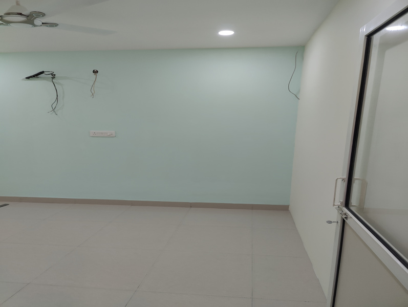  900 Sq.ft. Showroom for Rent in Highland Marg, Zirakpur