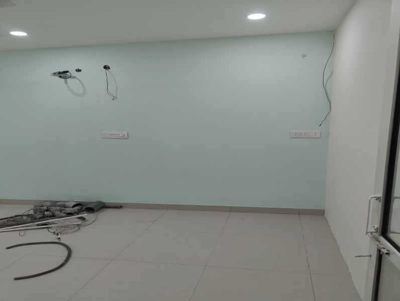  900 Sq.ft. Showroom for Rent in Highland Marg, Zirakpur