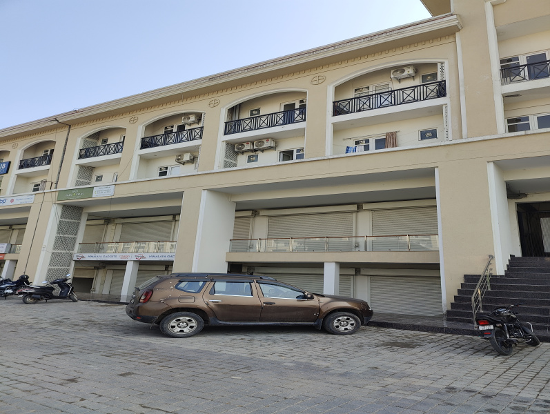  900 Sq.ft. Showroom for Rent in Highland Marg, Zirakpur