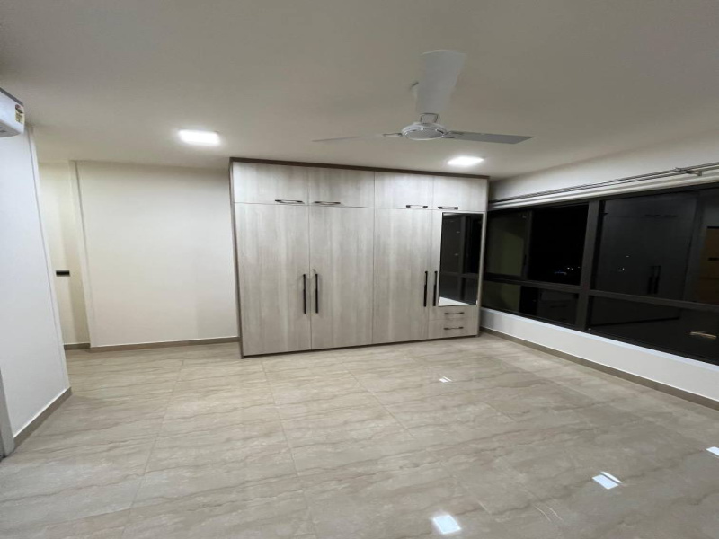 3 BHK 2750 Sq.ft. Apartment for Rent in E M Bypass, Kolkata