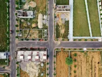  690 Sq.ft. Residential Plot for Sale in Yamuna Expressway, Aligarh