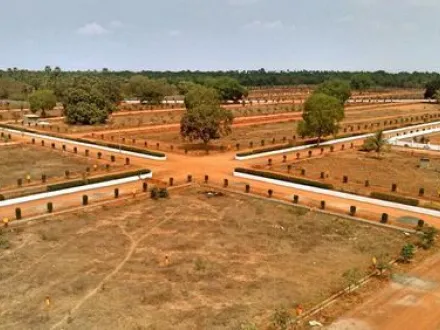  690 Sq.ft. Residential Plot for Sale in Yamuna Expressway, Aligarh